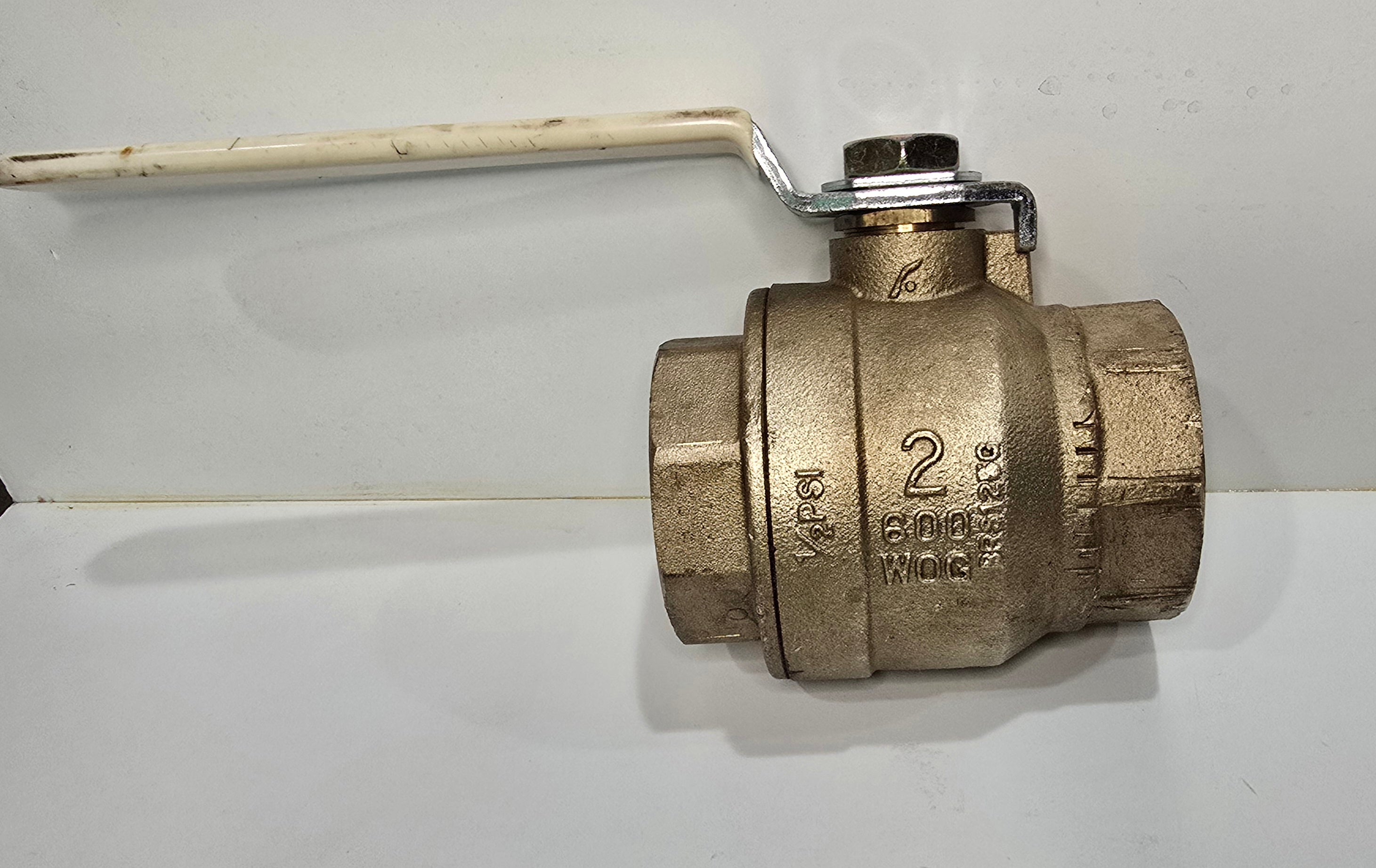 Stockham LFT-255 2" Brass Ball Valve — 600 CWP / 600 WOG Threaded NSF 61-G