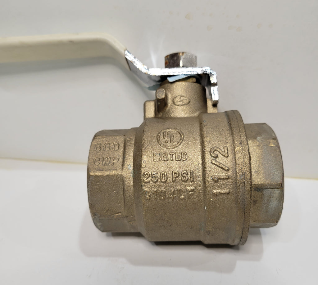 Apollo C110WLIF 1-1/2" Lead Free Brass Ball Valve — 600 CWP / 250 PSI Threaded NSF/ANSI 61 & 372