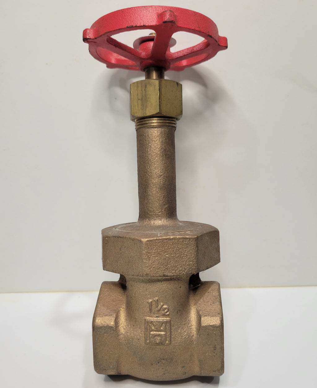 Milwaukee Valve Fig. No. 1151 1-1/2" Bronze Gate Valve — 150 SWP 300 WOG Threaded NPT Made in USA