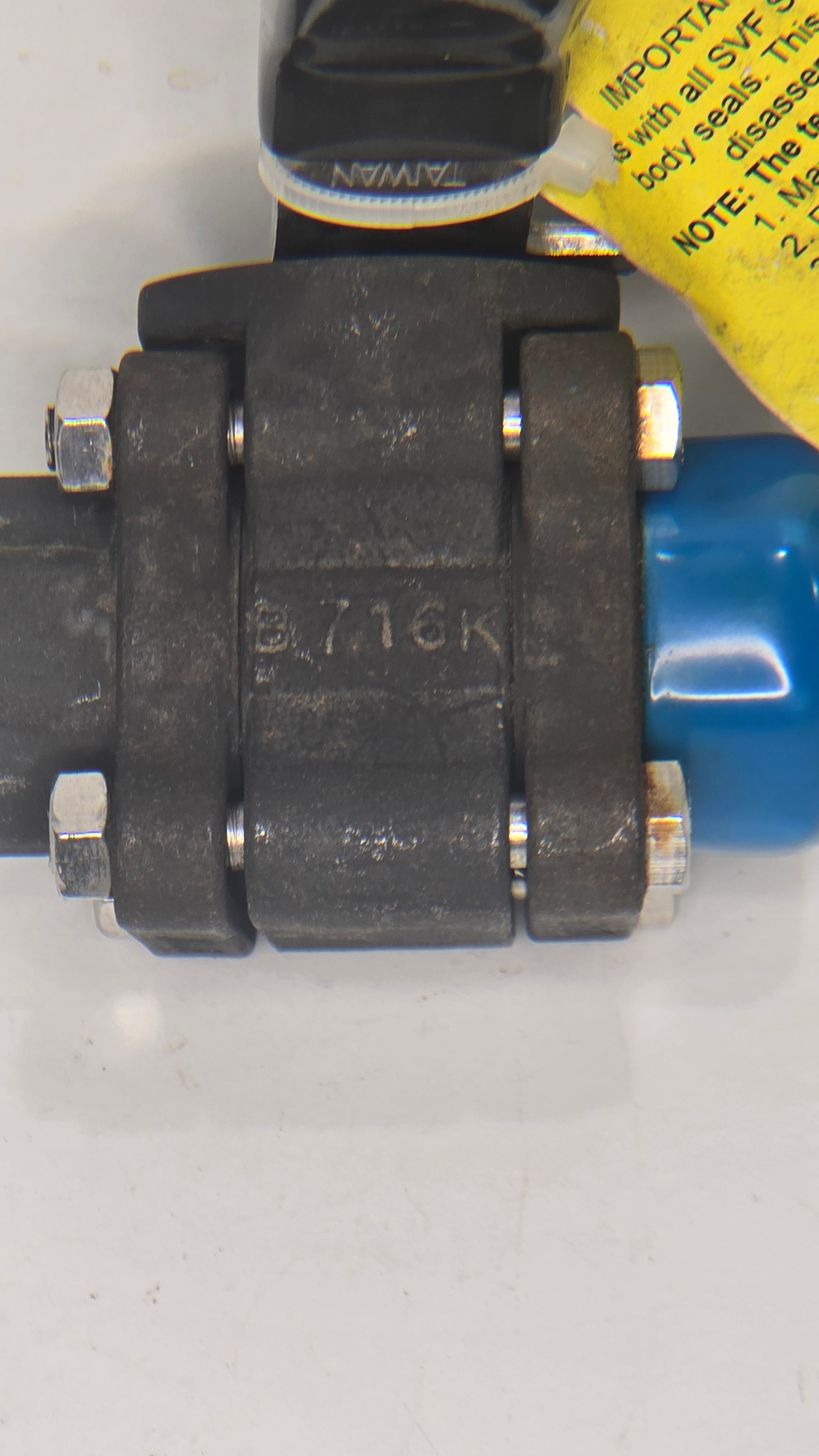 SVF Flow Controls Series 8 1/2" Carbon Steel 3-Piece Ball Valve — Socket Weld SW Sch 40 .850" ID